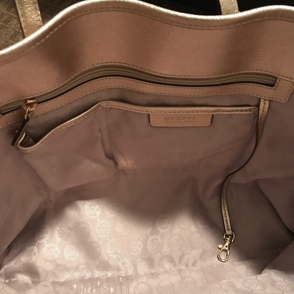 Michael Kors Tote - Picture 3 of 10
